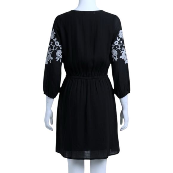 Jun & Ivy Black Boho Chic Embroidered Gauze Dress Womens Sz S Peasant V-Neck - Picture 5 of 12